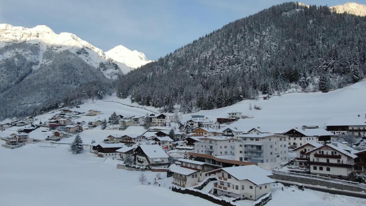 Alpen Gasthof Apartments Hohe Burg ترينس المظهر الخارجي الصورة