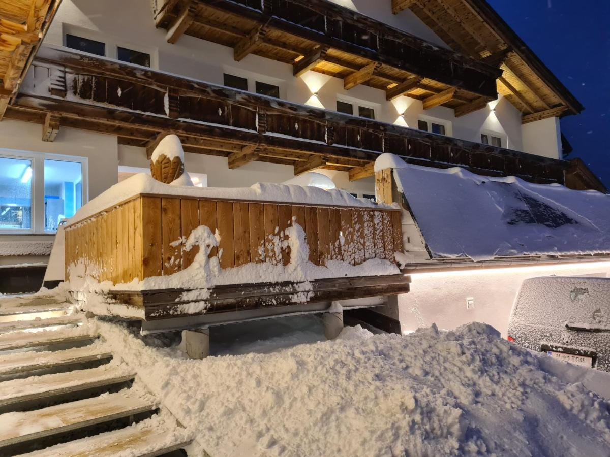 Alpen Gasthof Apartments Hohe Burg ترينس المظهر الخارجي الصورة