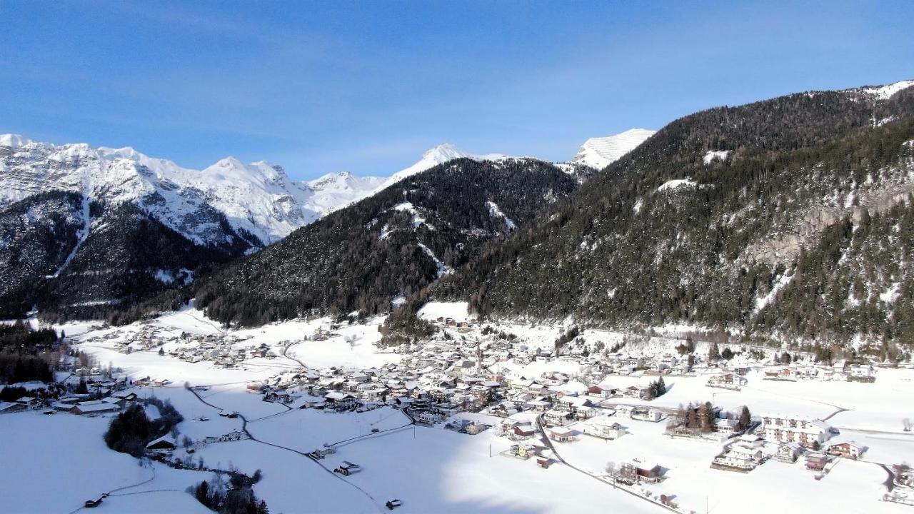 Alpen Gasthof Apartments Hohe Burg ترينس المظهر الخارجي الصورة