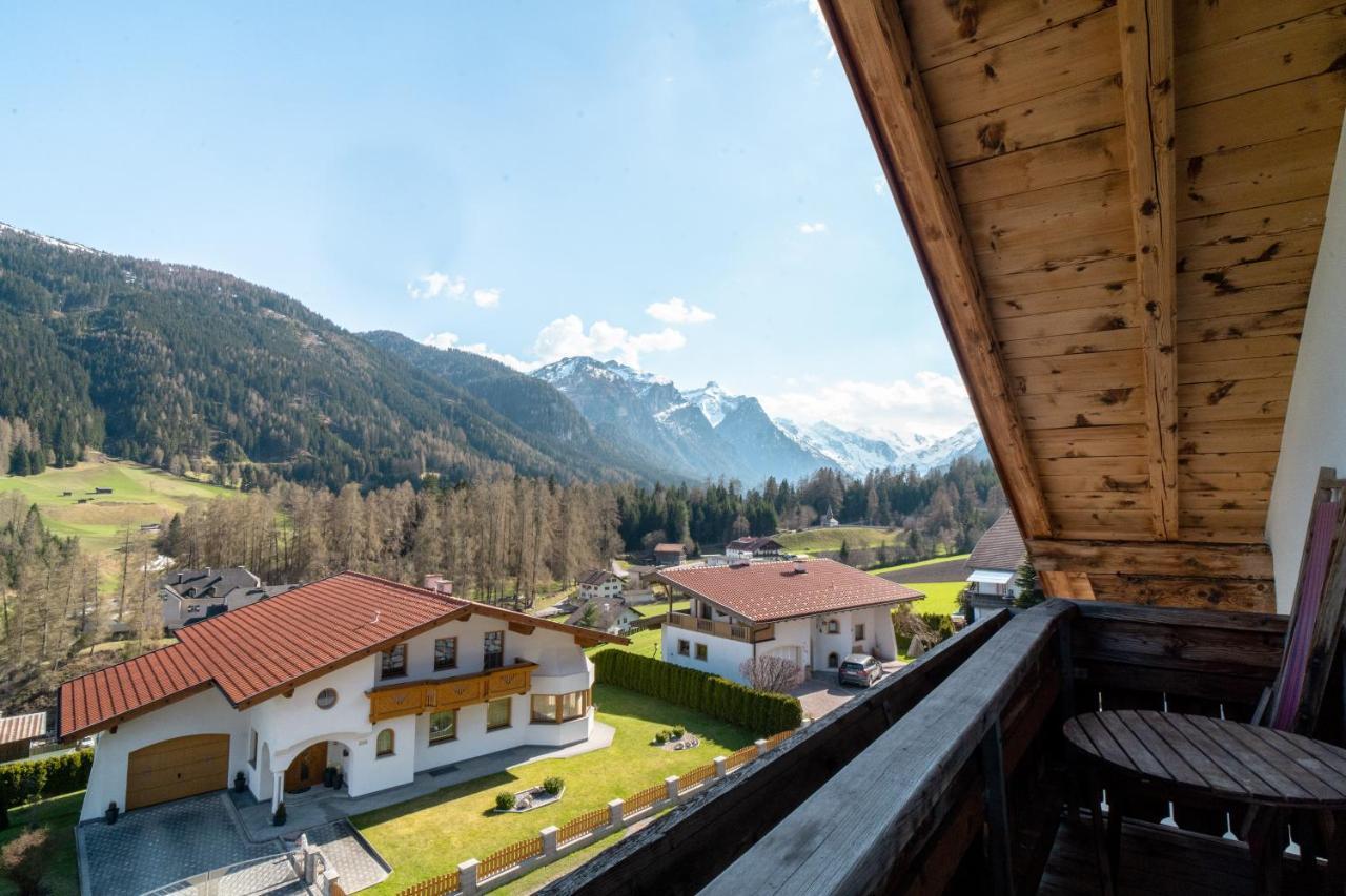 Alpen Gasthof Apartments Hohe Burg ترينس المظهر الخارجي الصورة