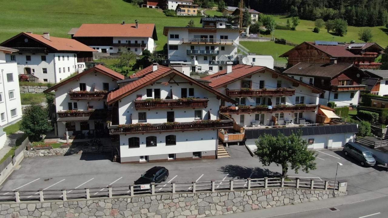 Alpen Gasthof Apartments Hohe Burg ترينس المظهر الخارجي الصورة