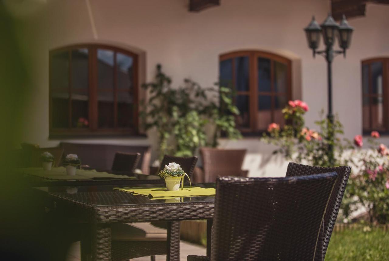 Alpen Gasthof Apartments Hohe Burg ترينس المظهر الخارجي الصورة